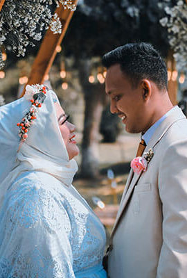 Putri & Ramdhani